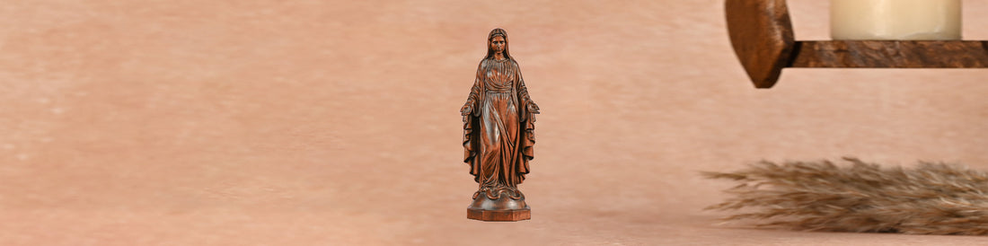 The Serenity of the Virgin Mary in Wood Carving