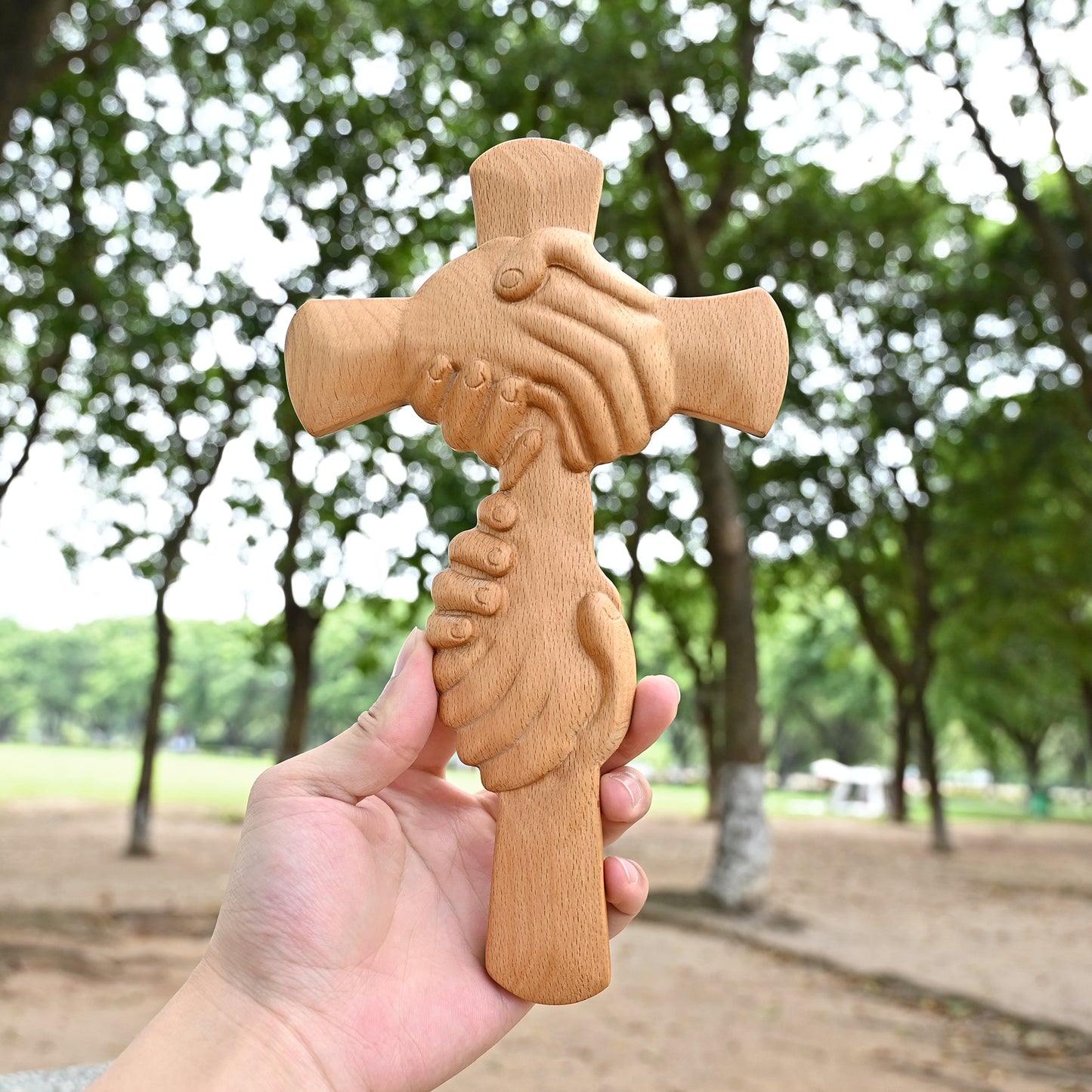 Vintage Wooden Cross with Holding Hands,Faith and Unity Wooden Cross Figurine,Christian Spiritual Gift