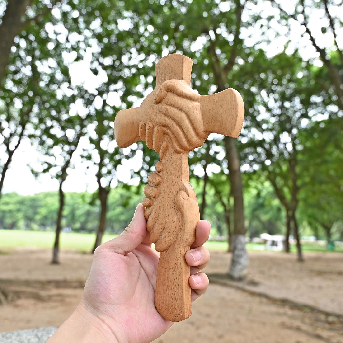 Vintage Wooden Cross with Holding Hands,Faith and Unity Wooden Cross Figurine,Christian Spiritual Gift