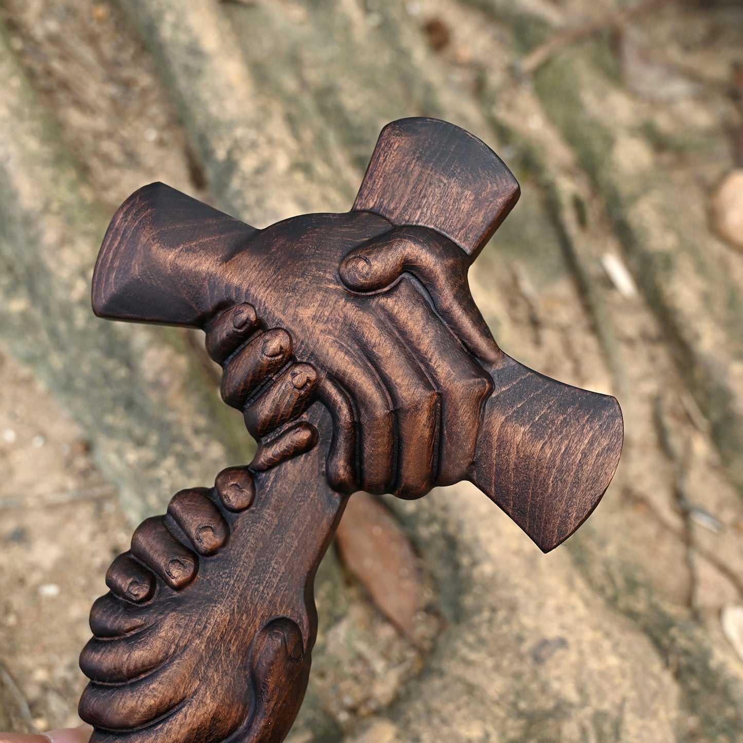 Vintage Wooden Cross with Holding Hands,Faith and Unity Wooden Cross Figurine,Christian Spiritual Gift