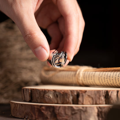Horse Head Ring with Lucky Horseshoe Design