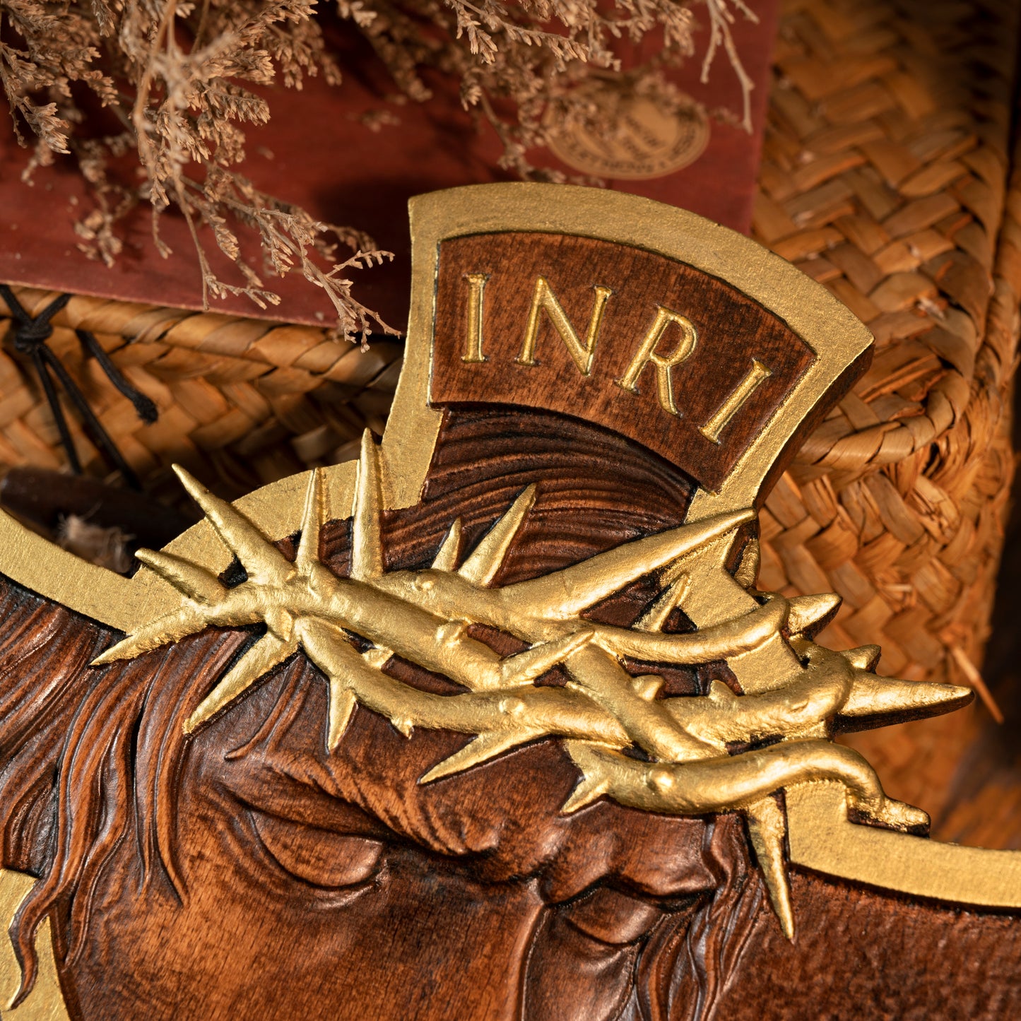 Jesus Holy Crown of Thorns Wood Cross, Christ delivered us from the curse of sin,Religious Sculpture