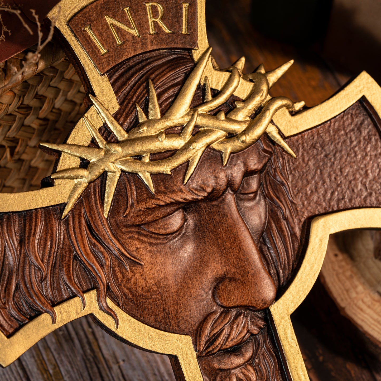 Jesus Holy Crown of Thorns Wood Cross, Christ delivered us from the curse of sin,Religious Sculpture